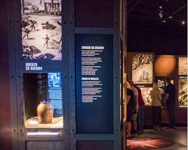 Utstillingen Slavegjort på KUBEN i Arendal forteller historien til slaveskipet Fredensborg.